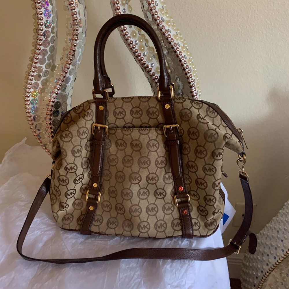 Michael Kors signature